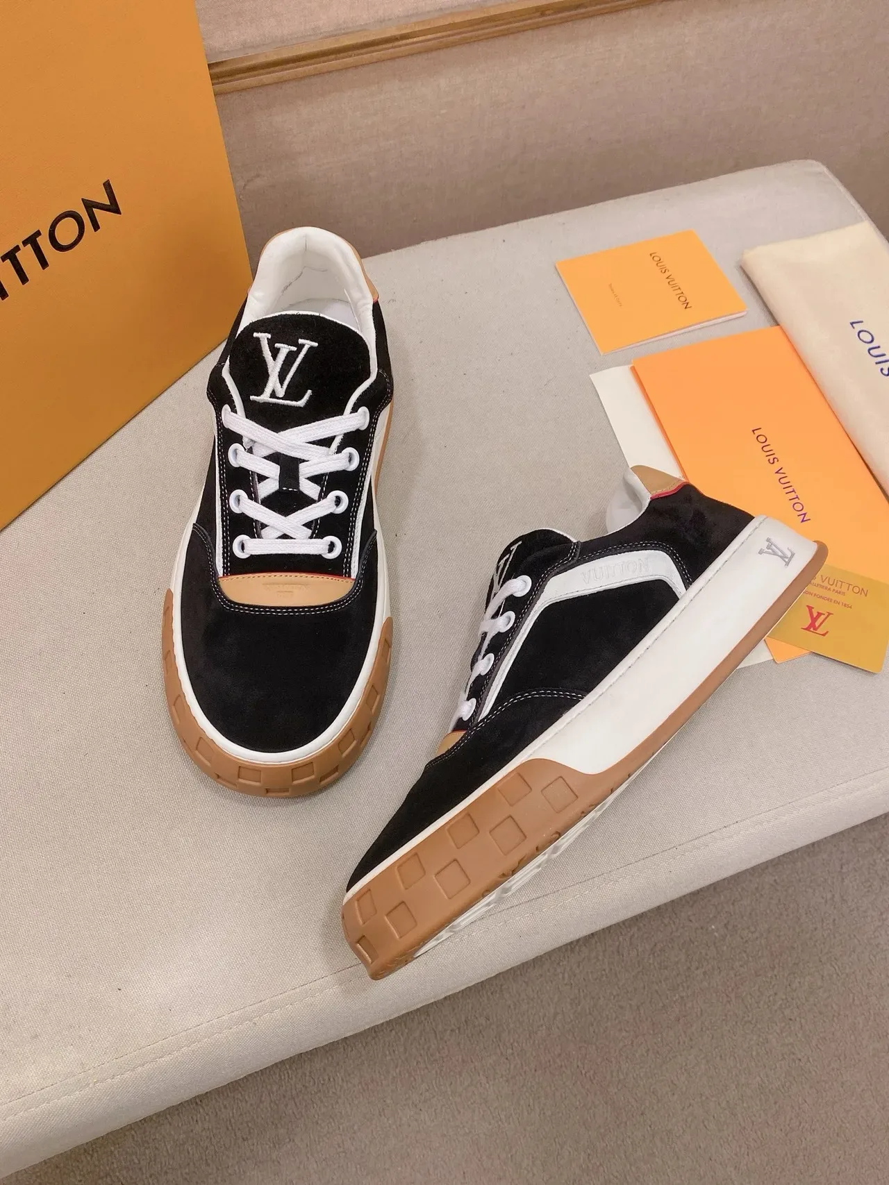 Louis Vuitton LV Trainer Black Beige Suede And Leather Panelled Contrast-Stripe Side Lifestyle Sneakers 7