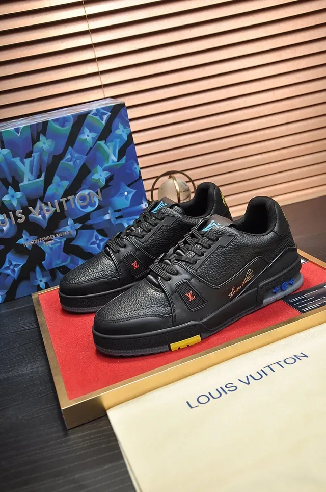 Louis Vuitton LV Trainer Black Gold Pebbled Leather Upper Chunky Platform Sole Lifestyle Sneakers 7