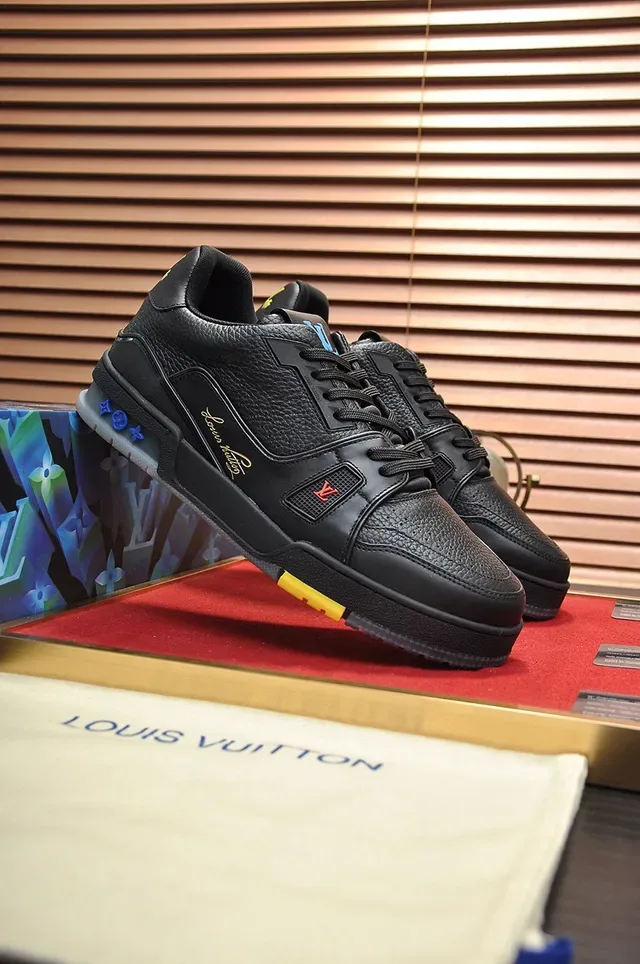 Louis Vuitton LV Trainer Black Gold Pebbled Leather Upper Chunky Platform Sole Lifestyle Sneakers 8