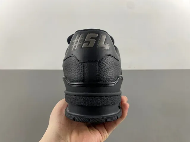 Louis Vuitton LV Trainer Tênis Lifestyle Preto Cinza Monograma Lona Couro Pebbled 4