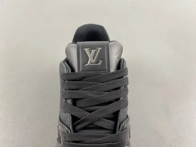 Louis Vuitton LV Trainer Tênis Lifestyle Preto Cinza Monograma Lona Couro Pebbled 6