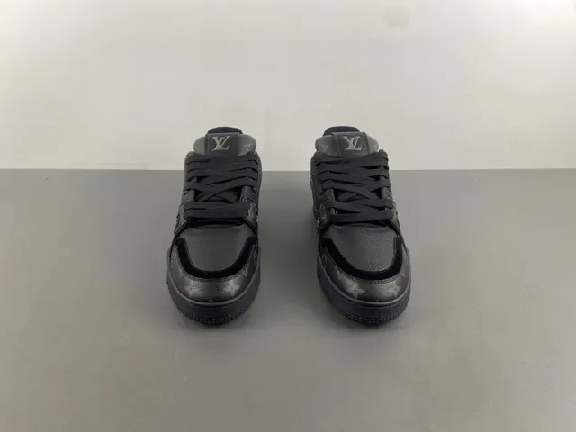 Louis Vuitton LV Trainer Tênis Lifestyle Preto Cinza Monograma Lona Couro Pebbled 11