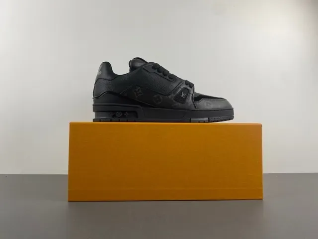 Louis Vuitton LV Trainer Tênis Lifestyle Preto Cinza Monograma Lona Couro Pebbled 15