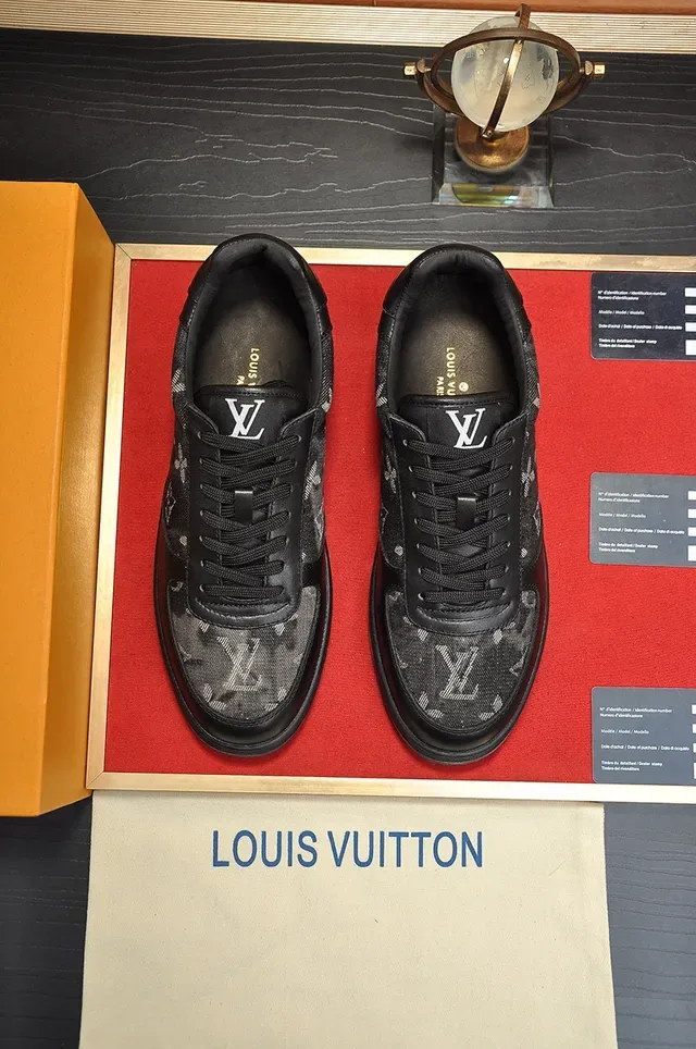 লুইস ভিটন LV Trainer কালো ধূসর Monogram-Print টেক্সটাইল স্মুথ লেদার ওভারলে লাইফস্টাইল স্নীকার্স 9
