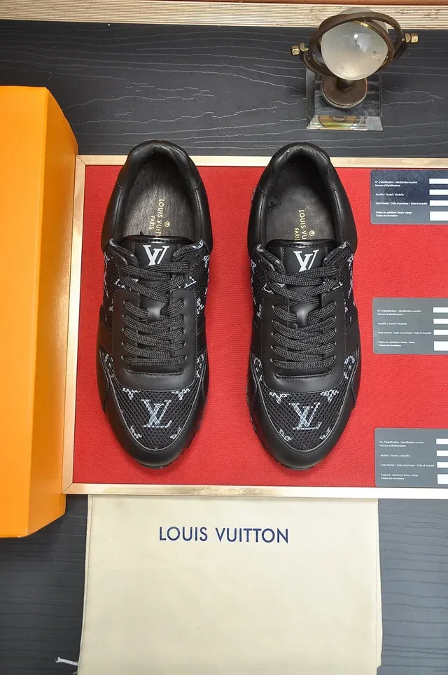 লুইস ভিটন LV Trainer কালো মোনোগ্রাম্ড মেশ লেদার ওভারলে লাইফস্টাইল স্নিকার 2