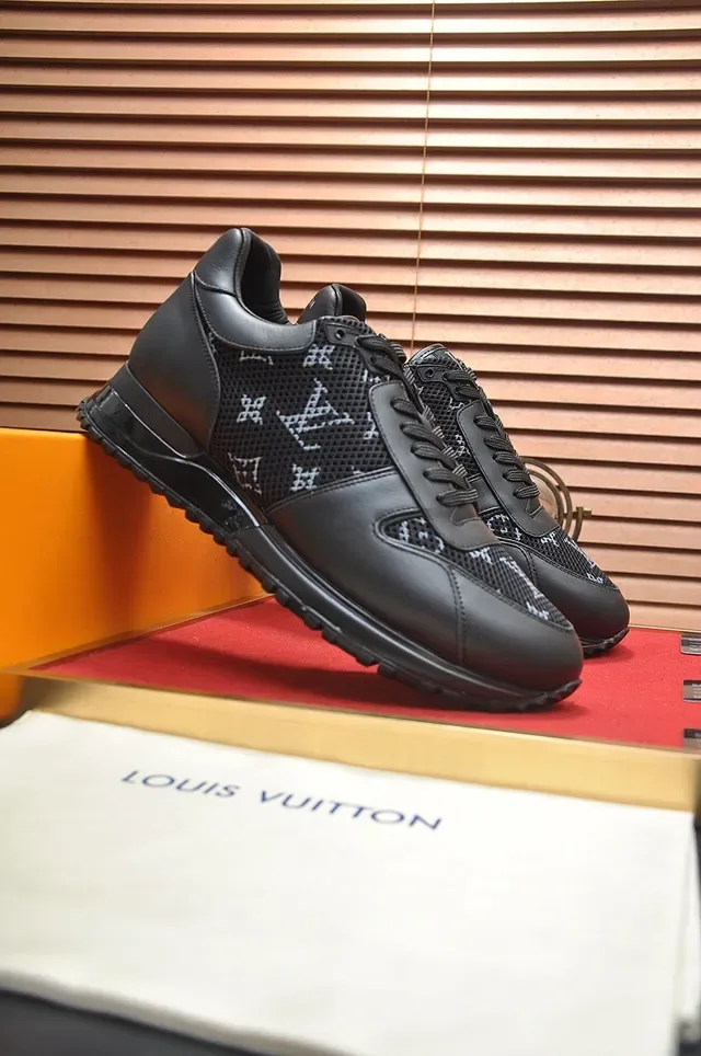 লুইস ভিটন LV Trainer কালো মোনোগ্রাম্ড মেশ লেদার ওভারলে লাইফস্টাইল স্নিকার 3