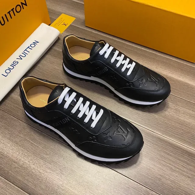 Louis Vuitton LV Trainer Noir Blanc Monogram Embossé Cuir Lacets Contrastés Sneakers Lifestyle 9