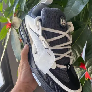 Louis Vuitton LV Trainer Preto Branco Camada De Malha E Couro Superior Salto Circular Logo Lifestyle Sneakers