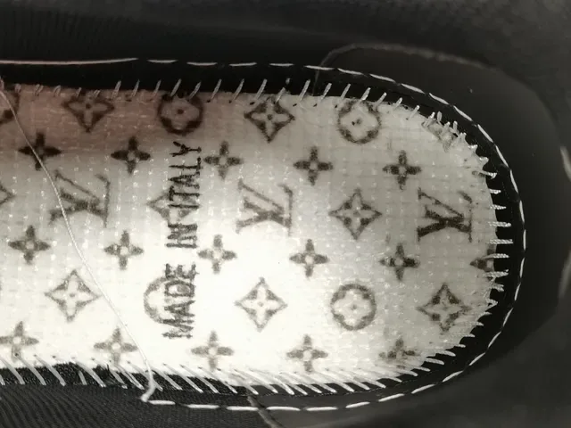 Louis Vuitton LV Trainer Black White Low-Top Layered Leather And Textured Overlays Lifestyle Sneakers 6