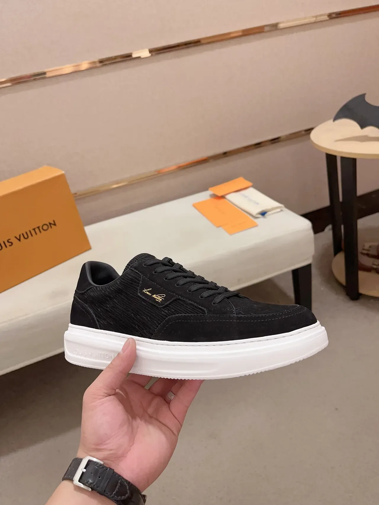 Louis Vuitton LV Trainer Black White Low-Top Mixed-Material Upper Lifestyle Sneakers 4