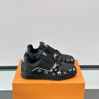 Louis Vuitton LV Trainer কালো সাদা মনোগ্রাম প্রিন্টেড চাঙ্কি সোল লাইফস্টাইল স্নিকার