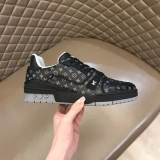 Louis Vuitton LV Trainer Tênis Lifestyle Preto Branco Monograma Impresso Camada Superior Sola Espessa Com Camadas