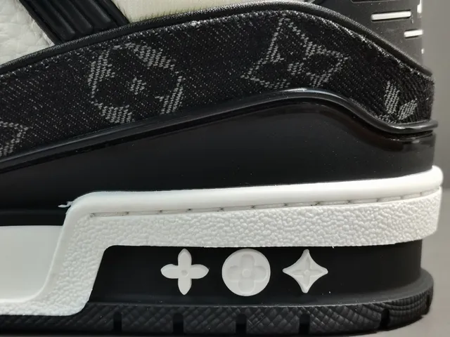 Louis Vuitton LV Trainer Black White Monogrammed Textile Layered Leather And Fabric Upper Lifestyle Sneakers 5