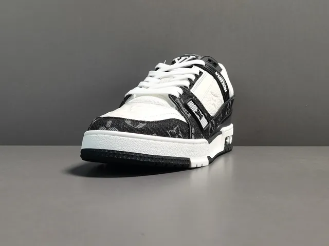 Louis Vuitton LV Trainer Black White Monogrammed Textile Layered Leather And Fabric Upper Lifestyle Sneakers 12