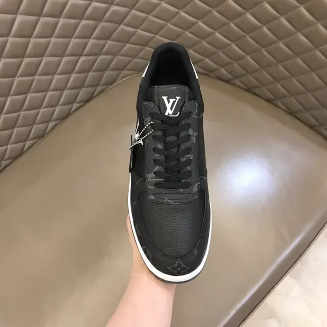 Louis Vuitton LV Trainer Black White Monogrammed Upper Low-Top Silhouette Lifestyle Sneakers 4