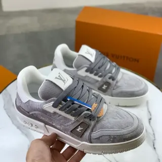Louis Vuitton LV Trainer Gray White Jacquard Monogram Upper Molded Side Plaque Lifestyle Sneakers