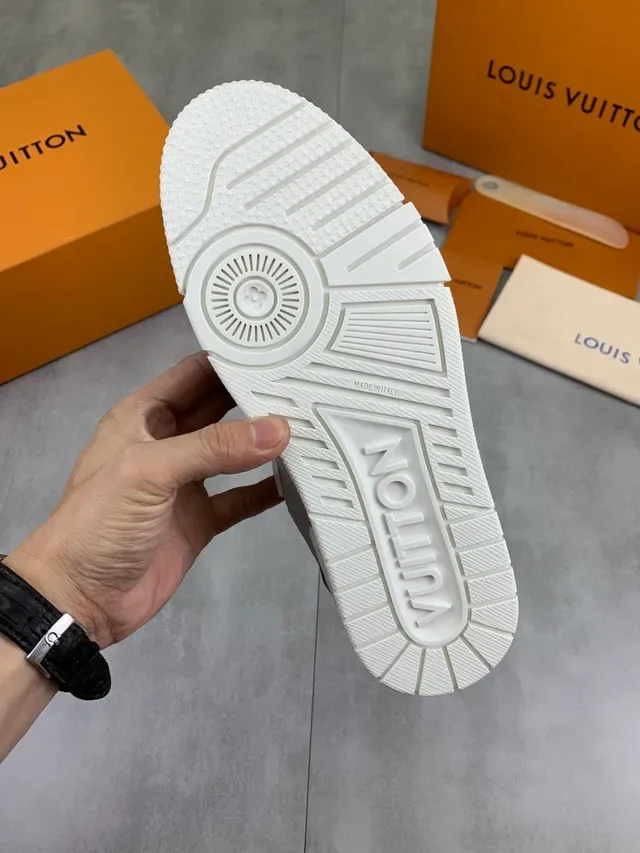 Louis Vuitton LV Trainer Gris Blanc Monogramme Jacquard Plaque Latérale Supérieure Moulée Sneakers Lifestyle 3