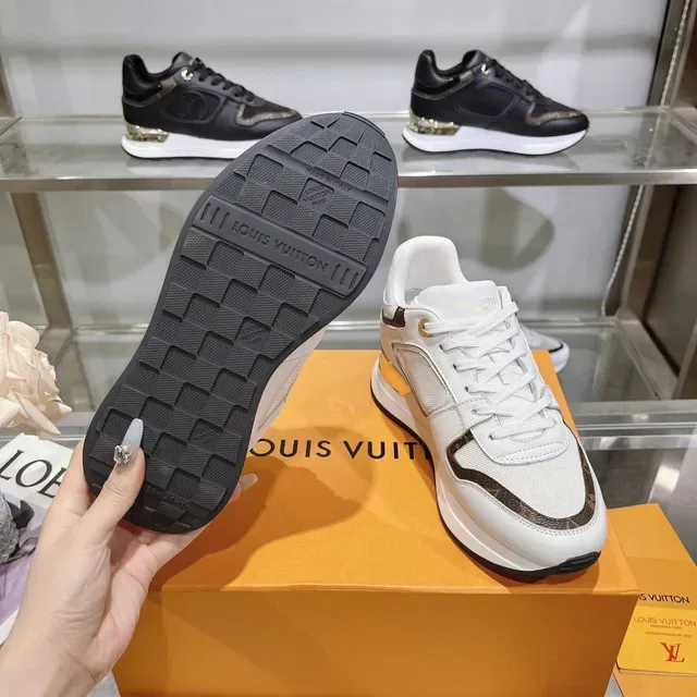 Louis Vuitton LV Trainer Blancs et Marrons Cuir et Monogram Canvas Sneakers Lifestyle 2