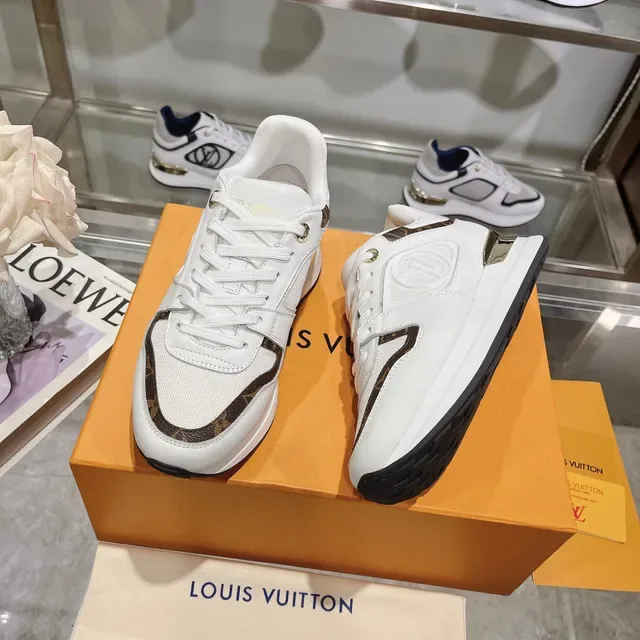 Louis Vuitton LV Trainer Blancs et Marrons Cuir et Monogram Canvas Sneakers Lifestyle 4