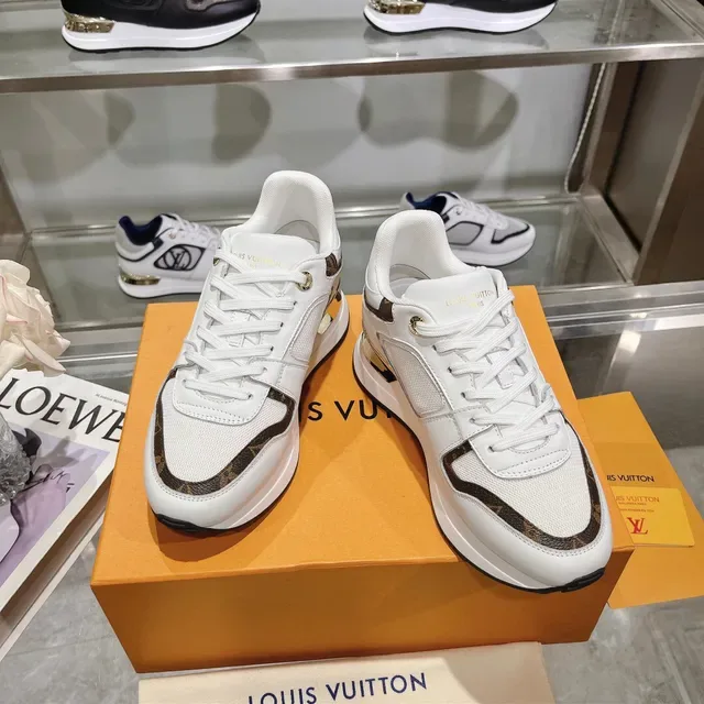 Louis Vuitton LV Trainer Blancs et Marrons Cuir et Monogram Canvas Sneakers Lifestyle 7