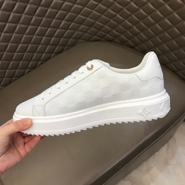 Louis Vuitton LV Trainer White Gold Monogram Checkerboard Platform Sole Lifestyle Sneakers 4