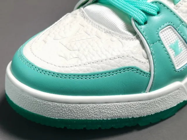 Louis Vuitton LV Trainer White Green Structured Layered Upper Sculpted Midsole Lifestyle Sneakers 10