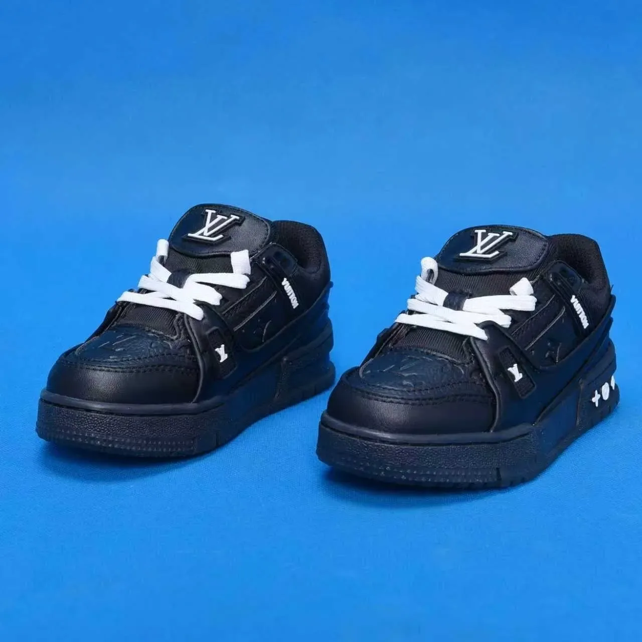 Louis Vuitton LV Trainer White Navy Chunky Layered Midsole Monogram-Print Upper Lifestyle Sneakers 4