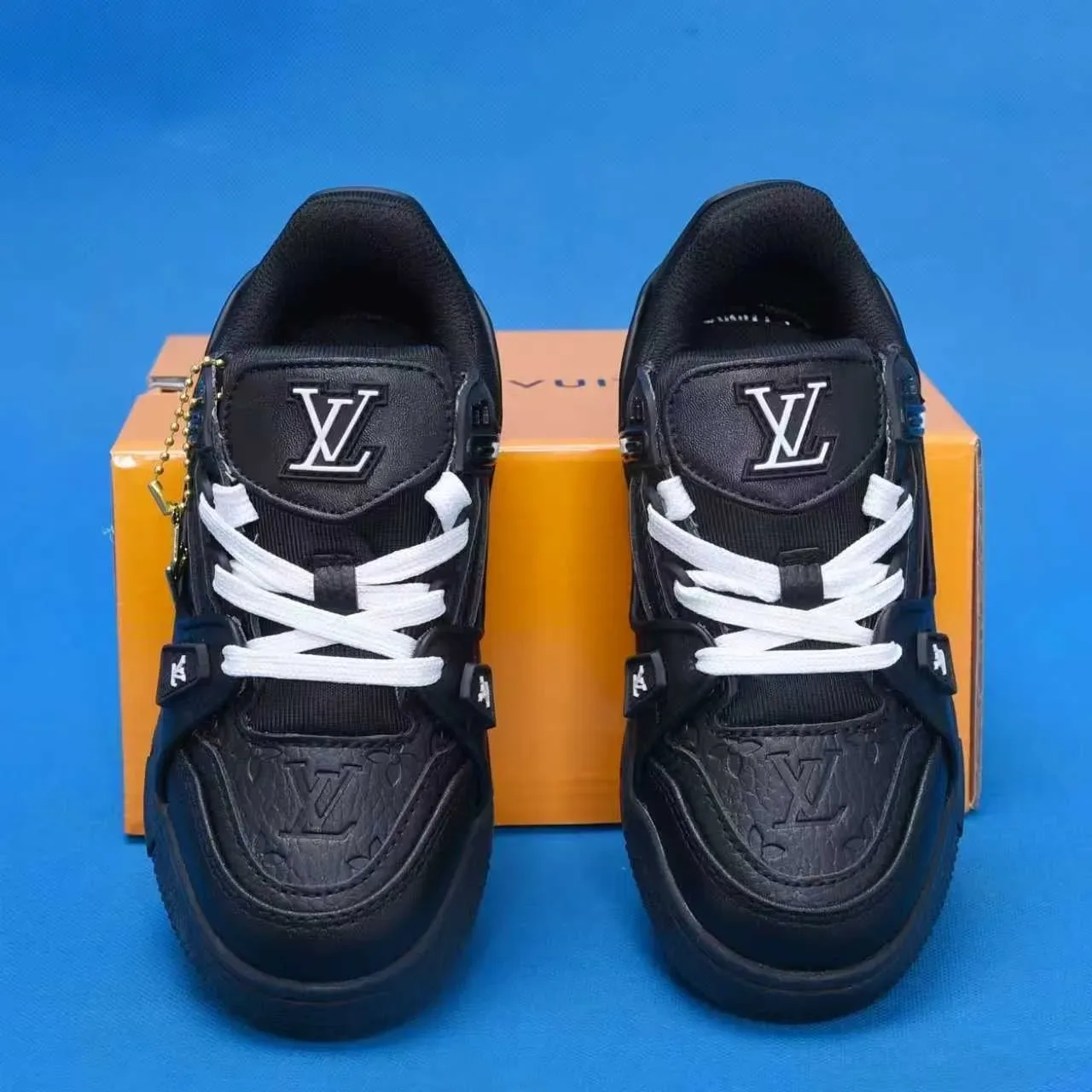 Louis Vuitton LV Trainer White Navy Chunky Layered Midsole Monogram-Print Upper Lifestyle Sneakers 8