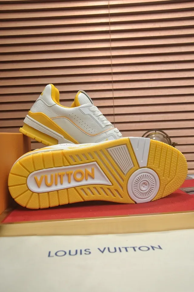 লুইস ভিতন LV Trainer সাদা হলুদ লেয়ার্ড লেদার আপার স্কাল্প্টেড ডুয়েল ডেনসিটি মিডসোল লাইফস্টাইল স্নিকার 3