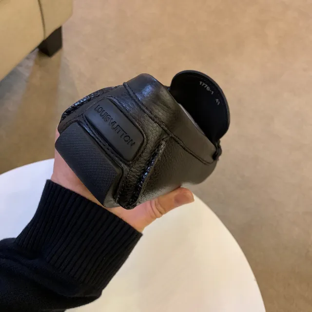 Louis Vuitton LV Twist Loafer Couro Preto Granulado Mocassins 2