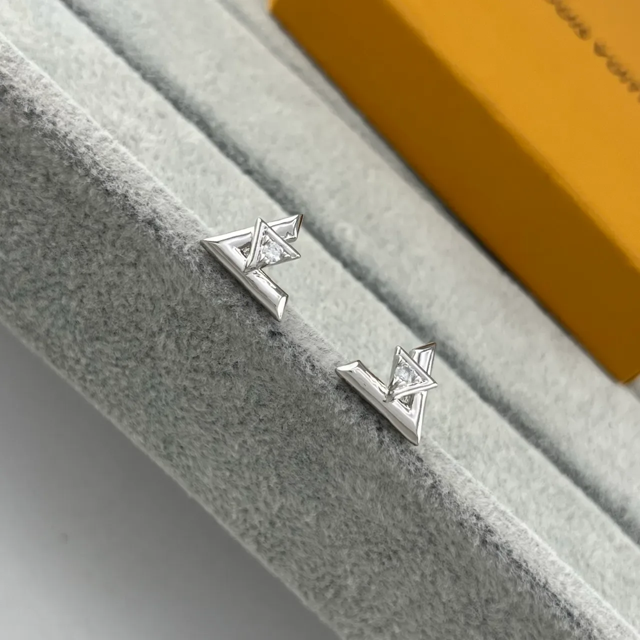 Louis Vuitton LV Volt Gold Silver Geometric V-Shaped Crystal-Set Earrings 4