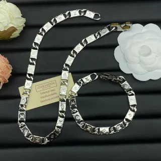 Louis Vuitton Monogram सلسलة فضية رابطة سميكة سوار