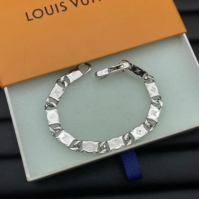 Louis Vuitton Monogram Chain Silver Chunky Link Bracelet 3