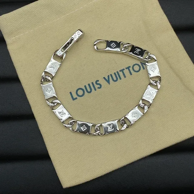 Louis Vuitton Monogram Chain Silver Chunky Link Bracelet 6