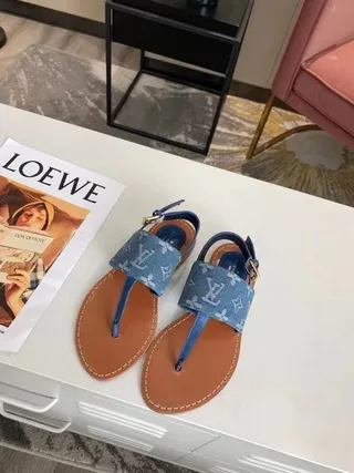 Louis Vuitton Monogramme Denim Sandale à orteil Sandales casual 3