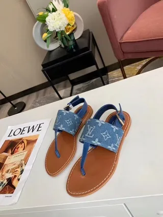 Louis Vuitton Monogramme Denim Sandale à orteil Sandales casual 7