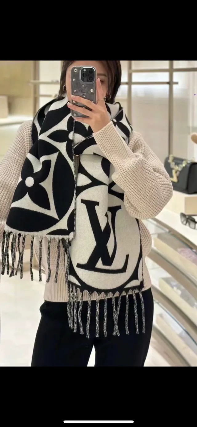 Louis Vuitton Monogram Eclipse Print Black and White Cashmere وشاح 3
