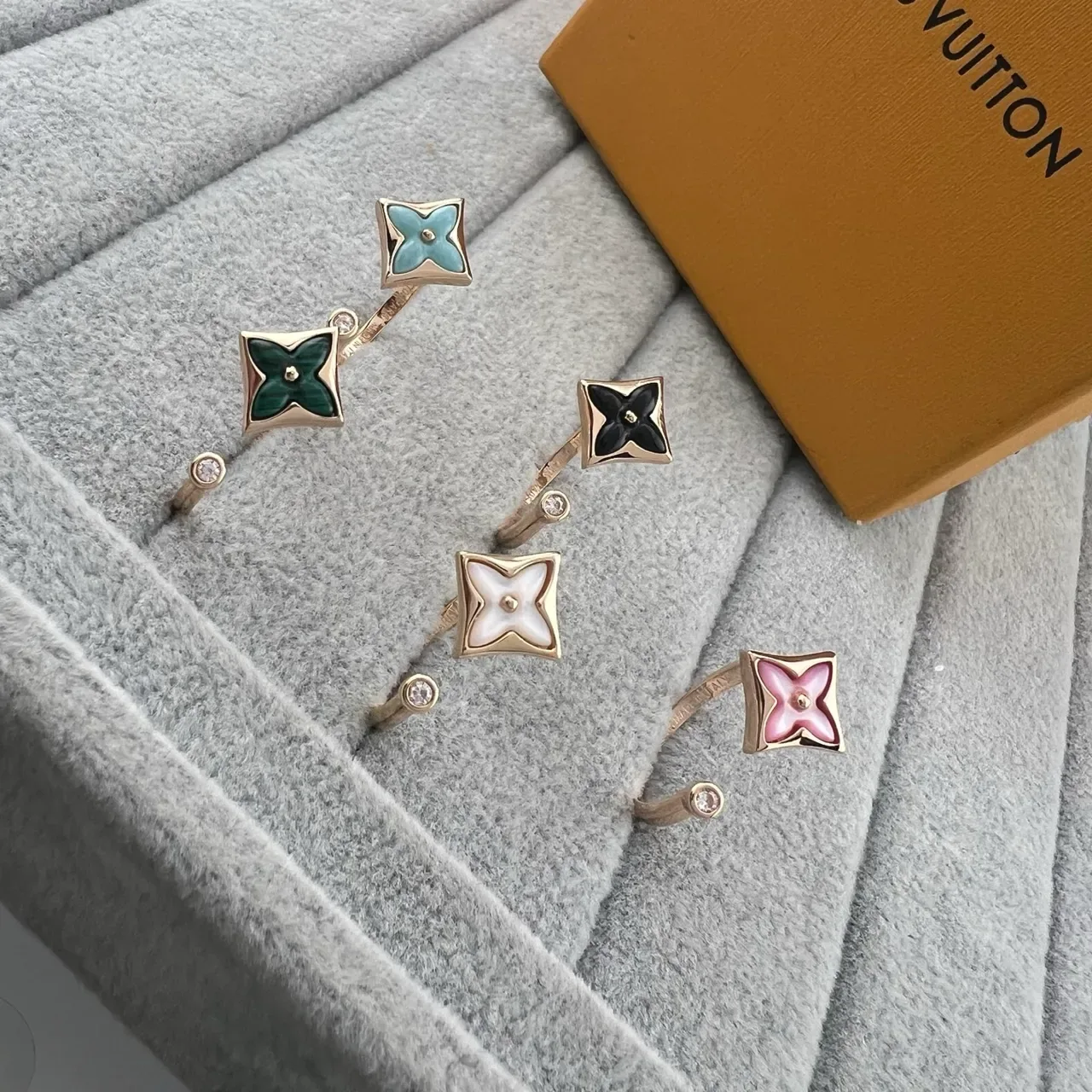 Louis Vuitton Monogram Flower Enamel and Crystal Bracelet 2