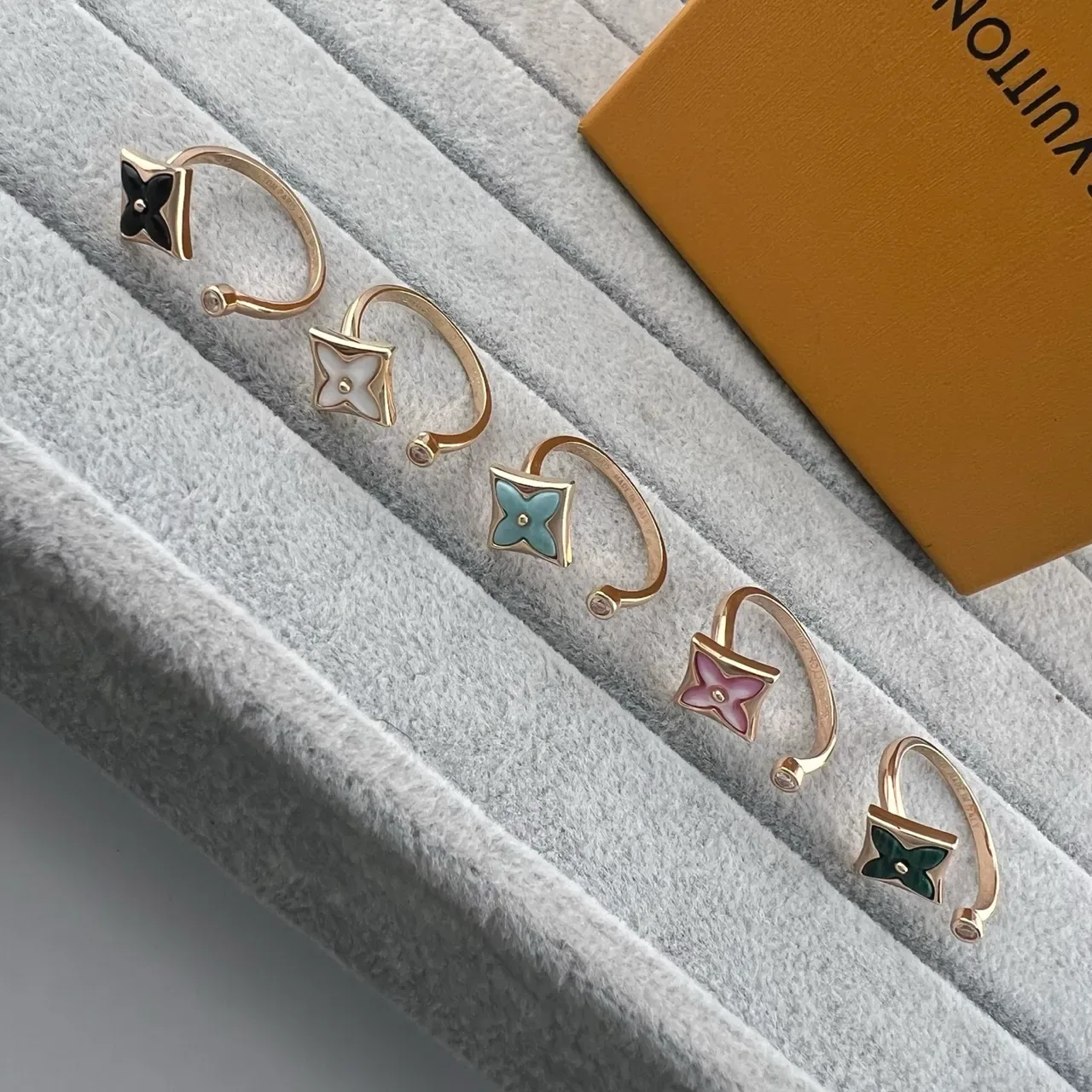 Louis Vuitton Monogram Flower Enamel and Crystal Bracelet 4