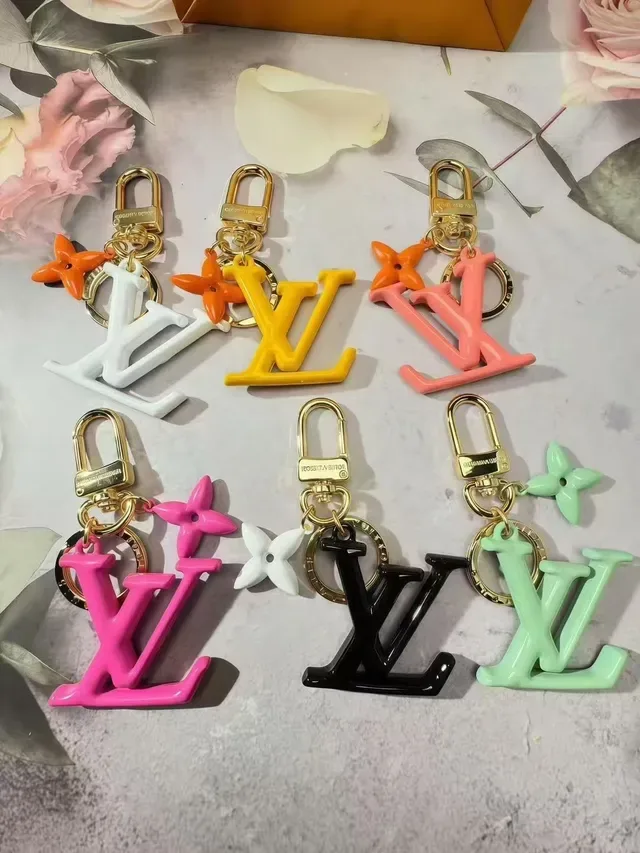 Louis Vuitton Monogram Flower Multicolor Glossy Resin Star-Shaped Charm Crossbody Bag 1