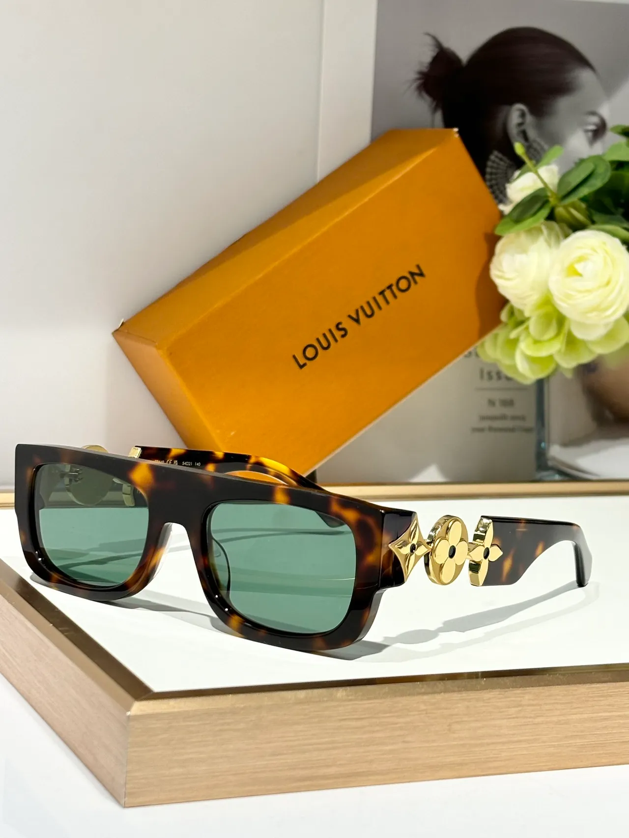 Louis Vuitton Monogram Flower Rectangular Glossy Black Sunglasses 6