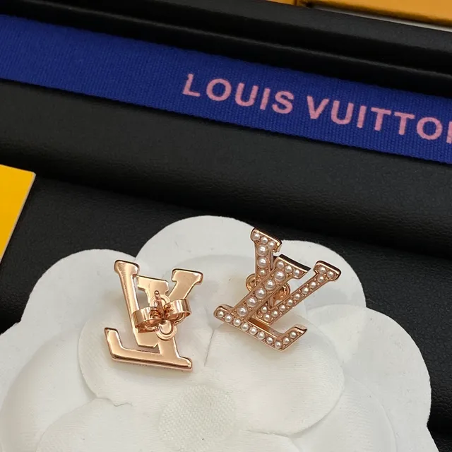 Louis Vuitton Monogram Jewelry Gold White Rose Crystal-Pavé Necklace 3