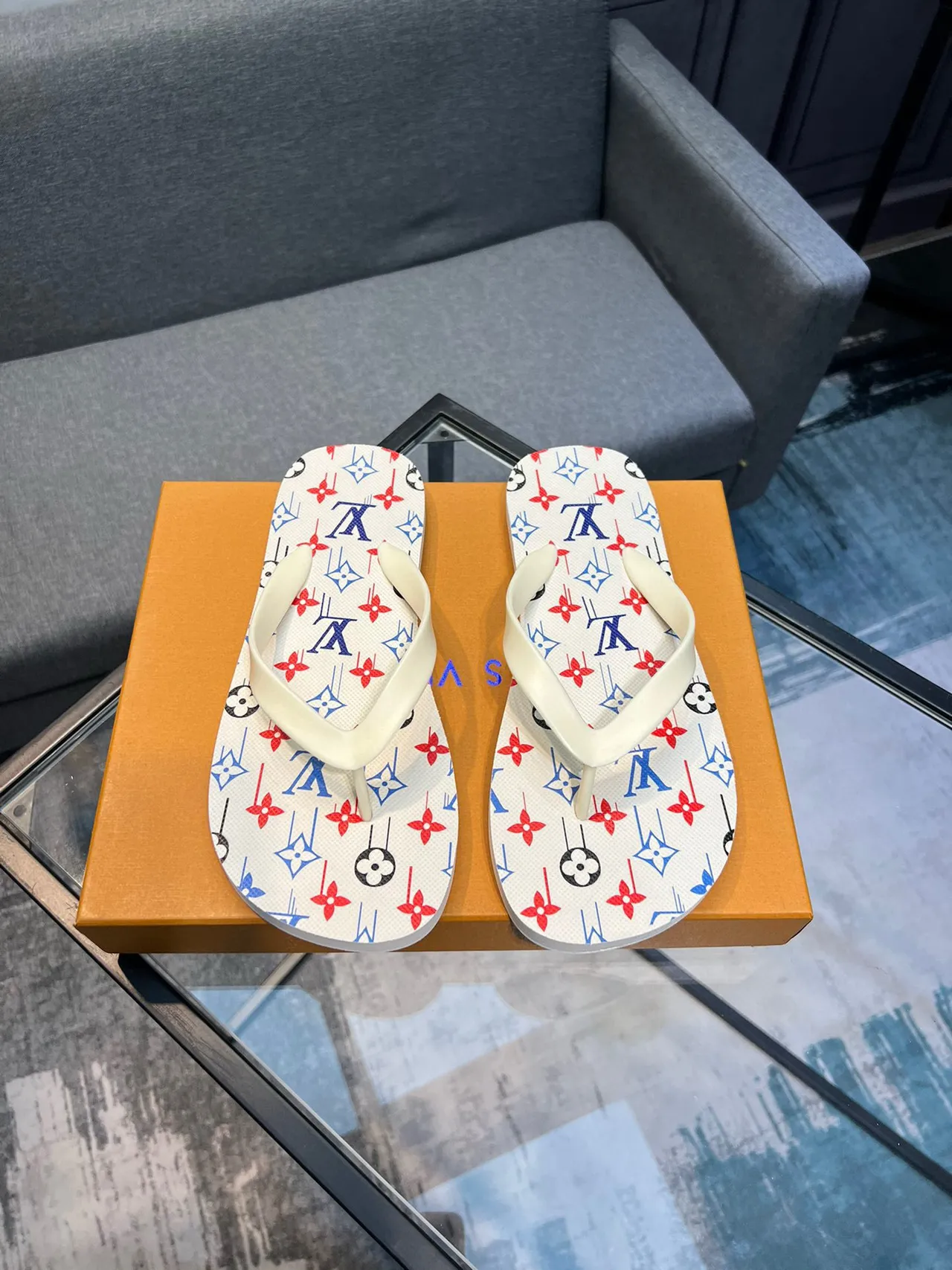 Louis Vuitton Monogram Multicolore Flip Flop Slippers 2