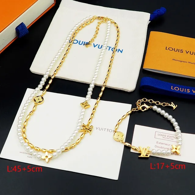 Louis Vuitton Monogram Pearl and Flower Charm Bracelet 3