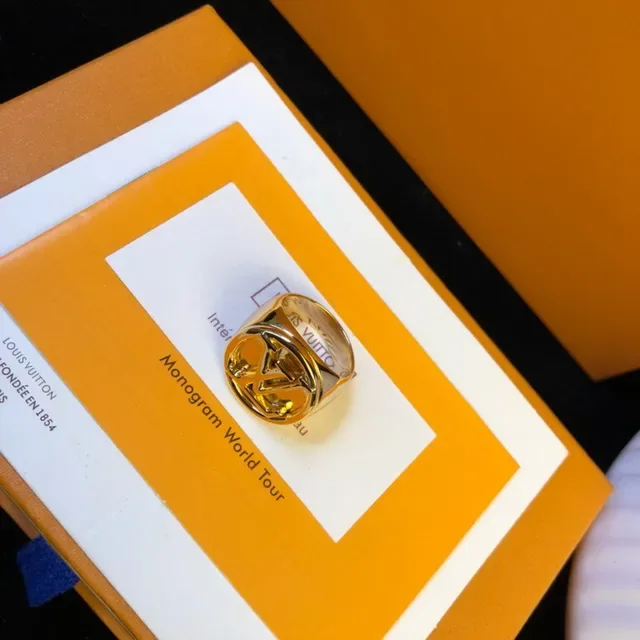 Louis Vuitton Monogram World Tour Gold Signet-Style Monogrammed Ring 2
