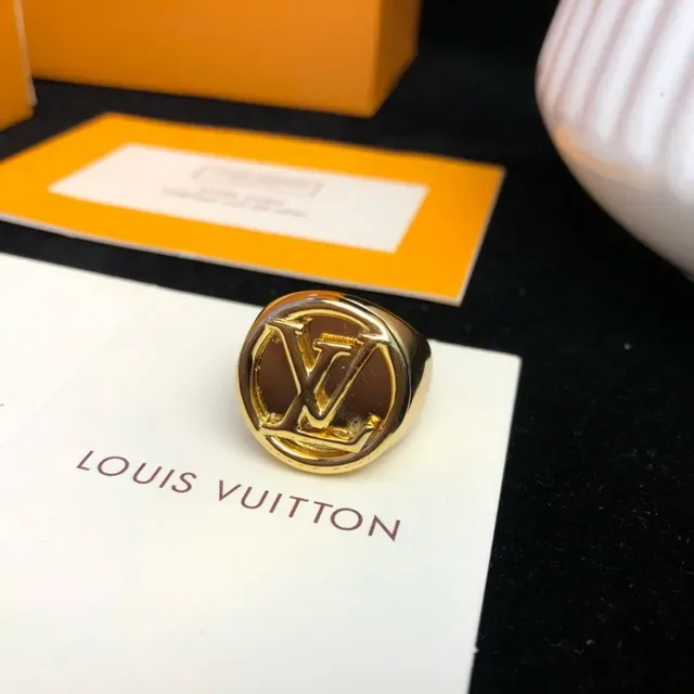 Louis Vuitton Monogram World Tour Gold Signet-Style Monogrammed Ring 4