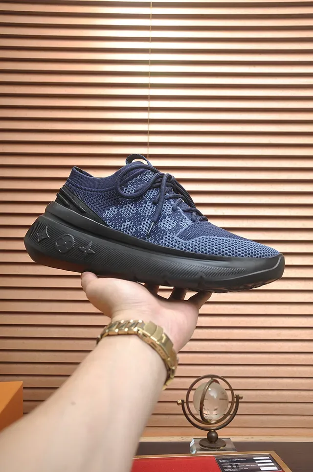Louis Vuitton Navy Blue Knit Upper Integrated Lacing Lifestyle Sneakers 2
