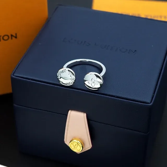 Louis Vuitton On the Go Engraved Dual-Disc Open-Band Ring 7