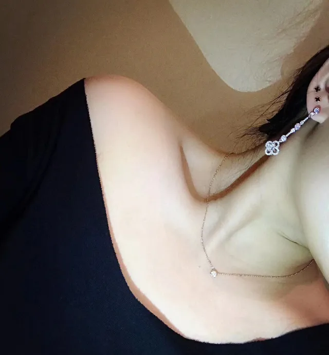 Louis Vuitton Pavé Floral Drop Earrings 9