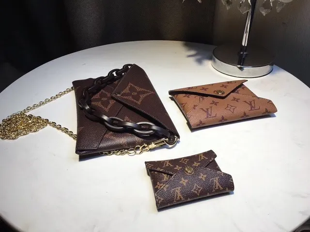 Louis Vuitton Pochette Metis Marron Or Flap Enveloppe Monogramme Toile Sac 5